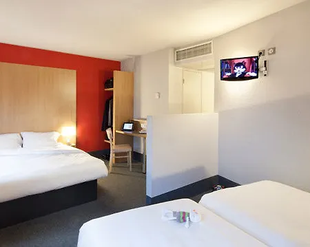 Paris 3*