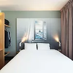 Paris Hotel