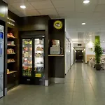 Paris فندق 3*