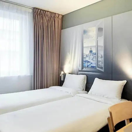 Hotel Paris Le Bourget