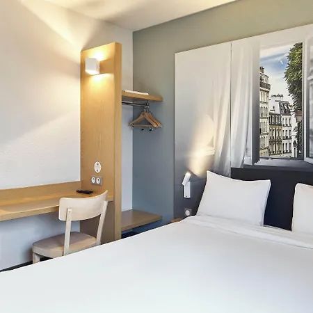 Hotell Paris Le Bourget