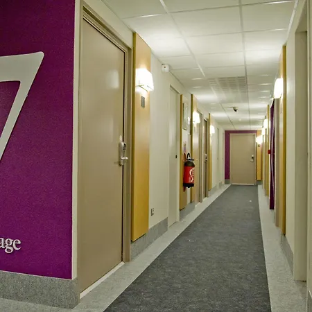 Paris Hotel 3*