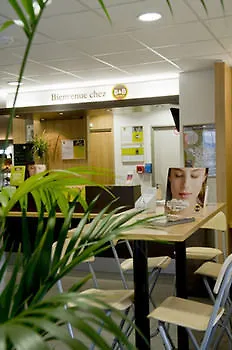 Paris فندق لو بورجيه